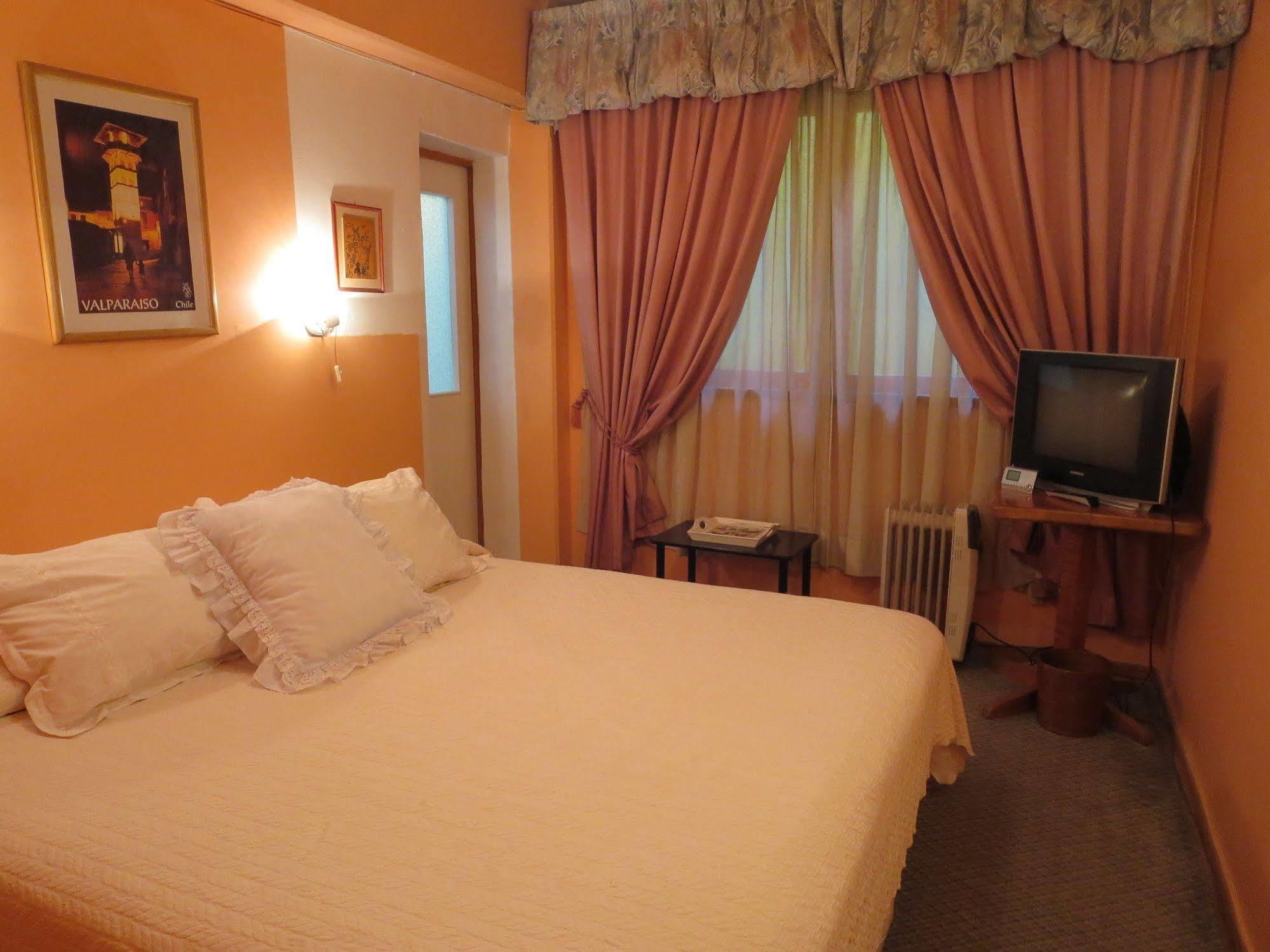 Marilu 'S Bed And Breakfast Hostel Сантьяго Екстер'єр фото
